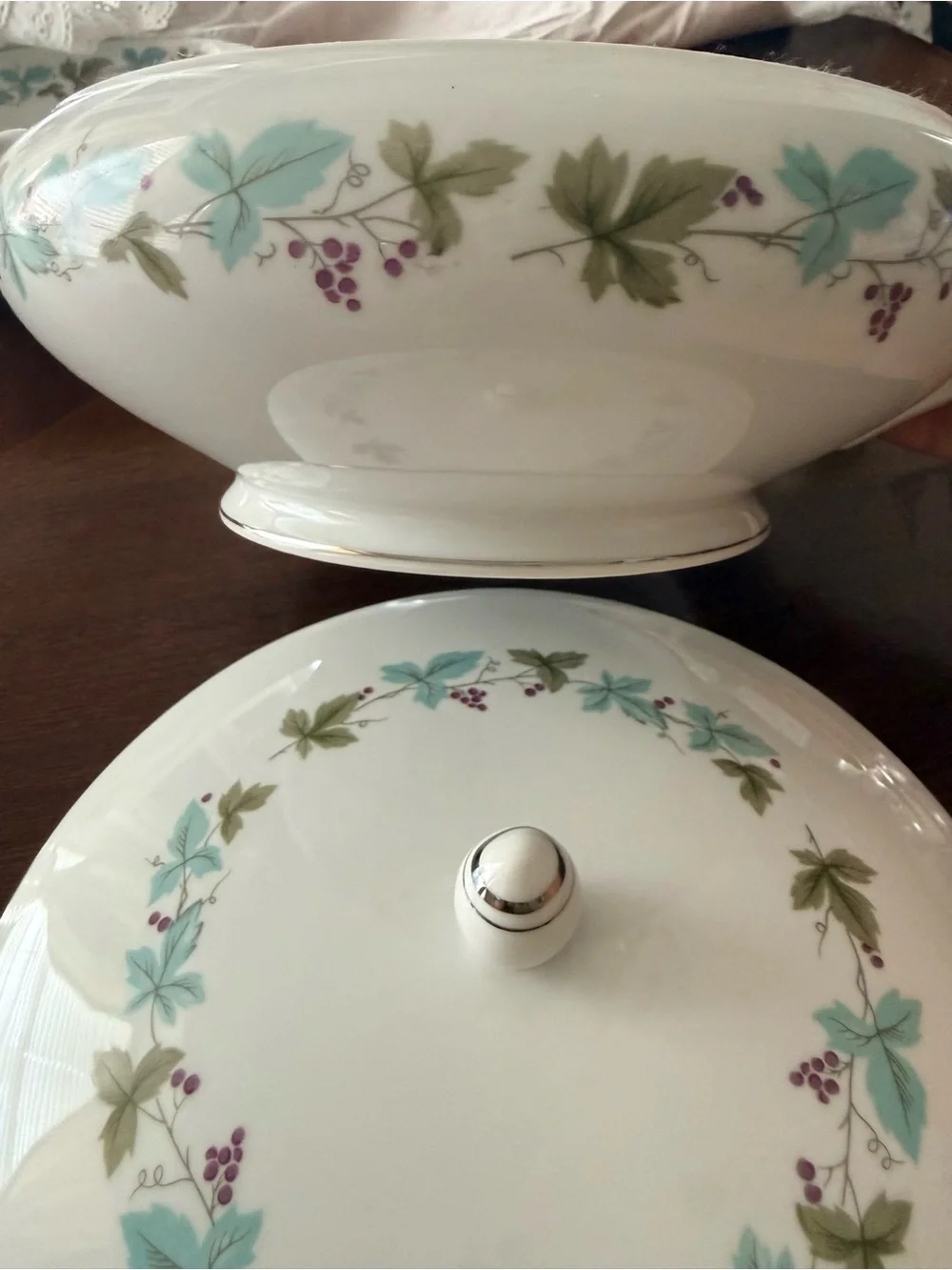 Vintage Fine China Japan MS 6701 Covered Casserole Dish / Soup Tureen